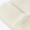 The off-white knitted cap is warm and slimming. The autumn and winter woolen cap is versatile for women's casual wear Application Scenario